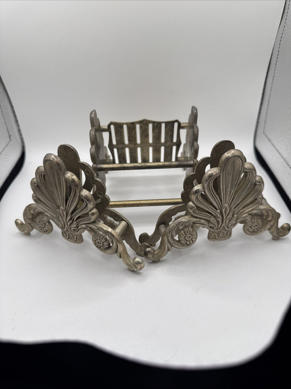 Vintage Silver Plate Knife Rest Italy Knife Holder  With matching Napkin Holders
