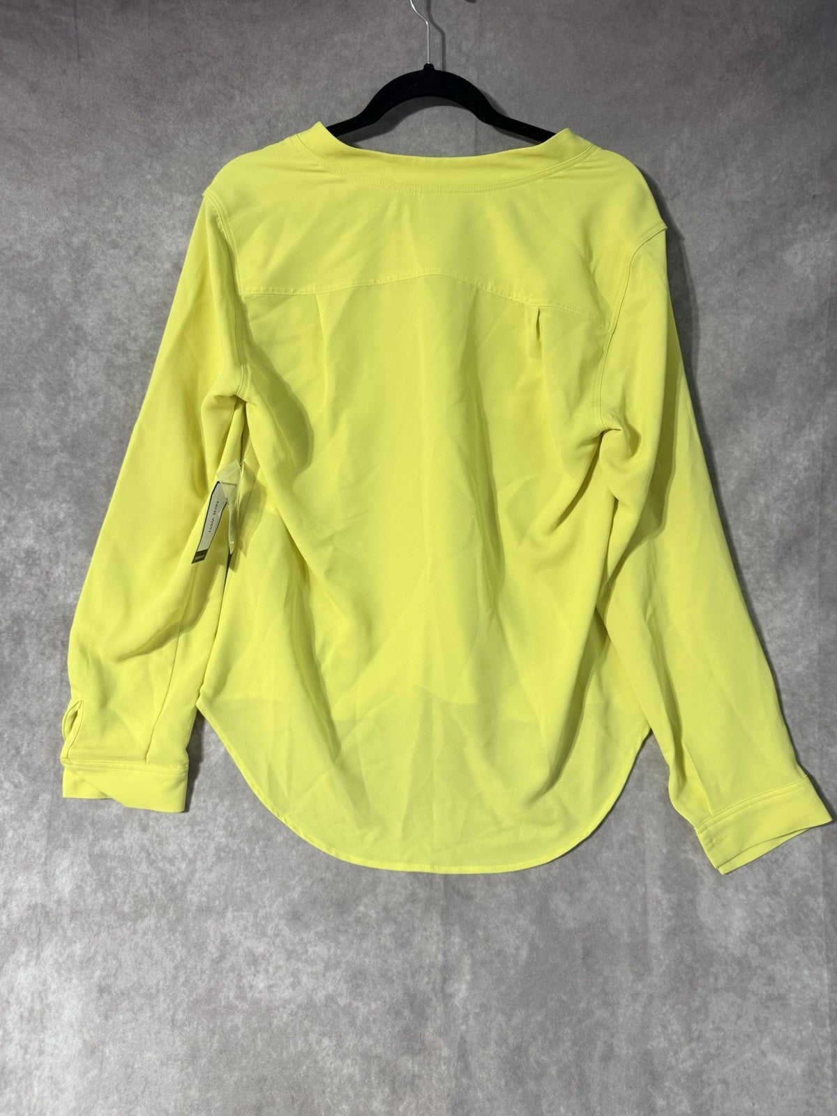 NWT Nine West Blouse Mojito Color Women’s Size M Long Sleeve 3 Button