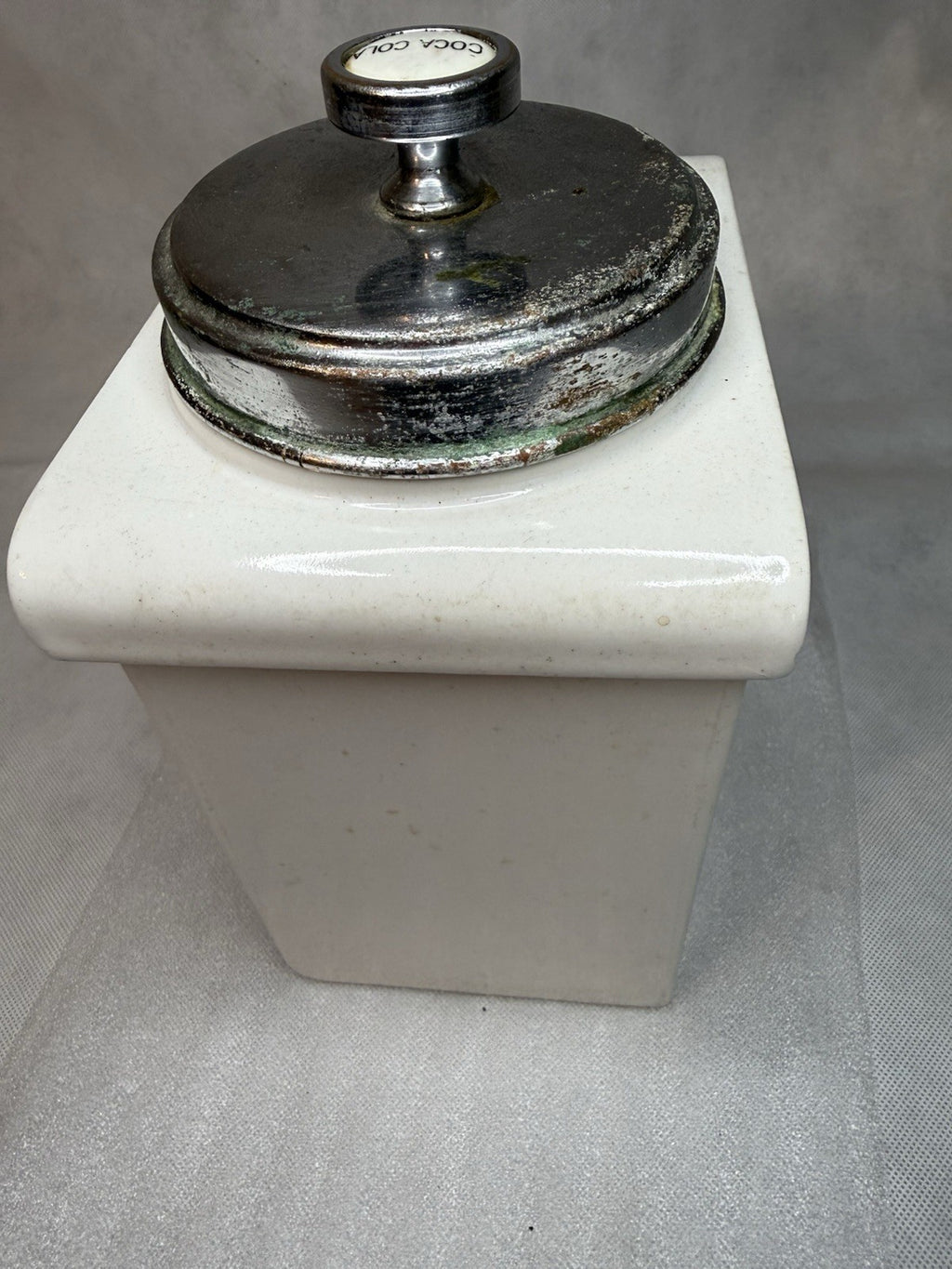 Vintage Rare Walrus Mfg Co. Cocca Cola Syrup Dispenser  Ceramic  1931