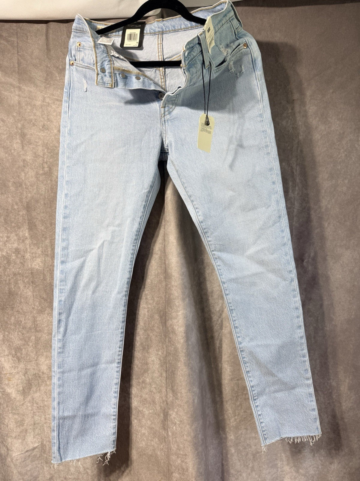 NWT Levi Strauss 501 Skinny Jeans Stonewashed 28x30