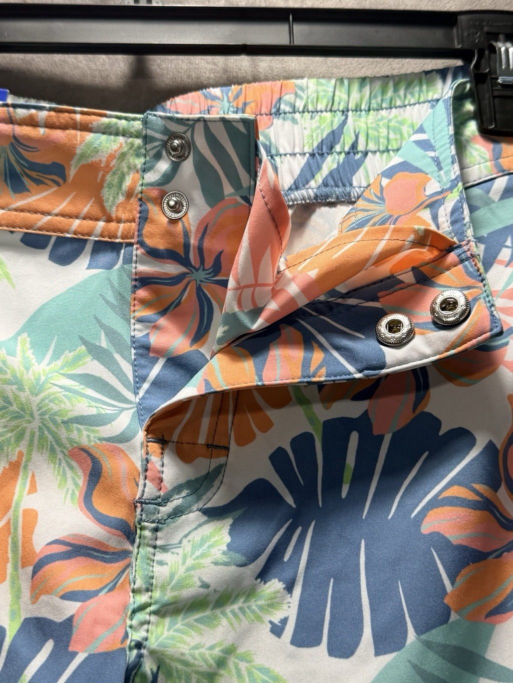 NWT Roxy Stretch Board Shorts Tropic Multi Color Size Large