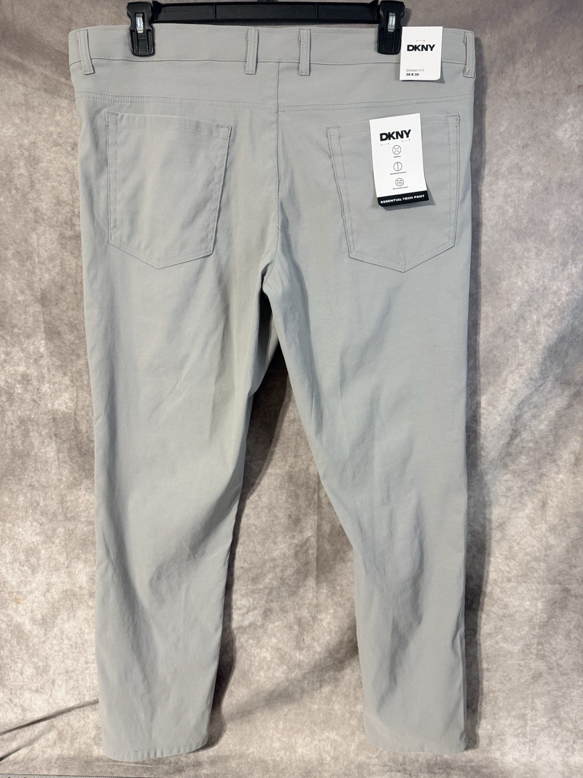 DKNY Men’s Slack Gray NWT Size 38x30