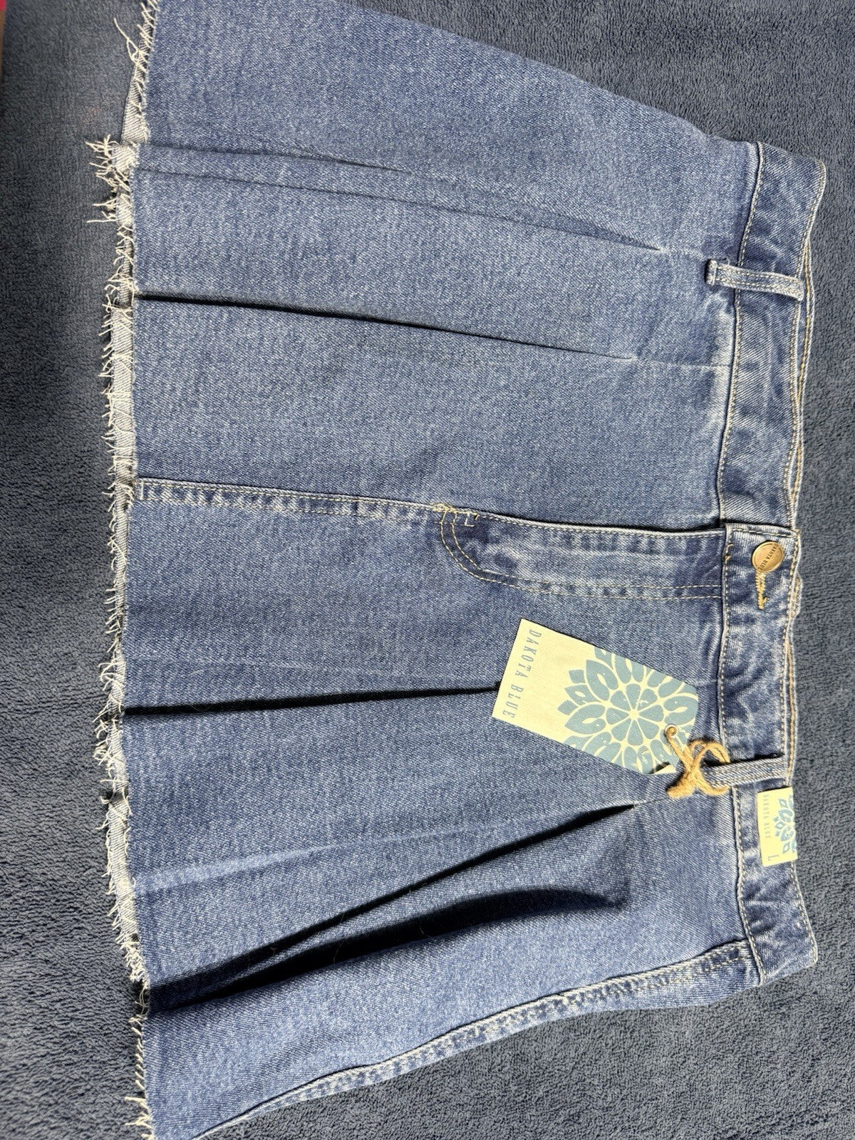 NWT Dakota Blue Pleated Cut Off Jean Skirt